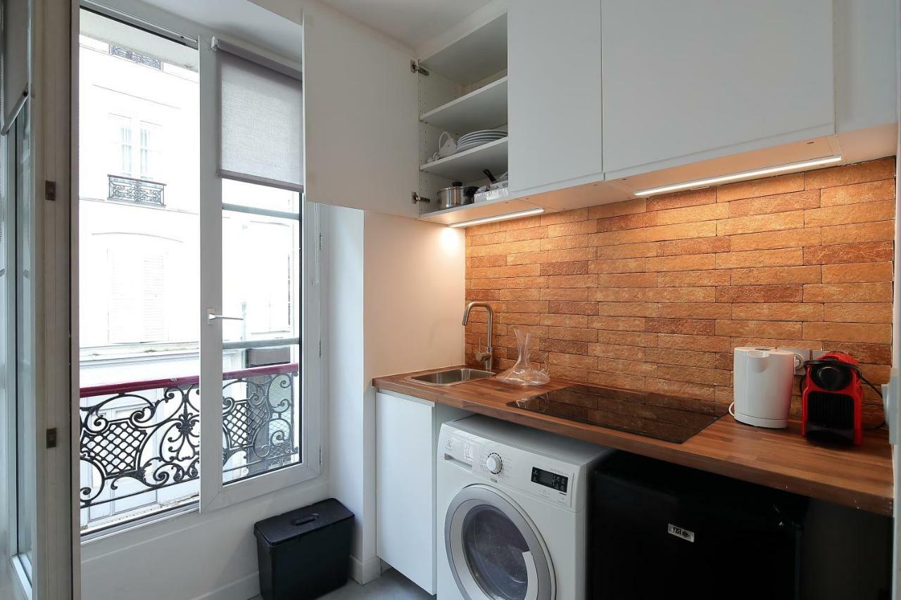 Studio De Charme Proche Tour Eiffel Et Rue Cler Apartment Paris Luaran gambar